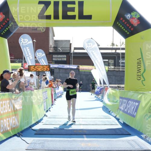 10.08.2025 - GEWOBA Citytriathlon Bremen H.Heesch http://msf.ph/oto/8554781 10.08.2025 15:52:39 Ziel 339, 380 meine-sportfotos.de