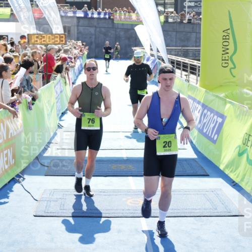 10.08.2025 - GEWOBA Citytriathlon Bremen H.Heesch http://msf.ph/oto/8554802 10.08.2025 15:20:37 Ziel 20, 47, 50, 76 meine-sportfotos.de