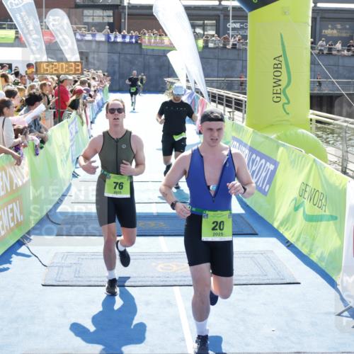 10.08.2025 - GEWOBA Citytriathlon Bremen H.Heesch http://msf.ph/oto/8554804 10.08.2025 15:20:37 Ziel 20, 47, 50, 76 meine-sportfotos.de