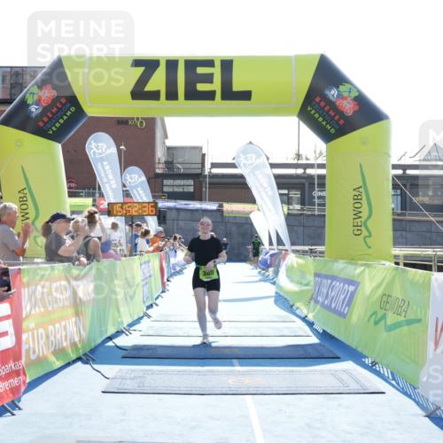 10.08.2025 - GEWOBA Citytriathlon Bremen H.Heesch http://msf.ph/oto/8554805 10.08.2025 15:52:40 Ziel 339, 380 meine-sportfotos.de