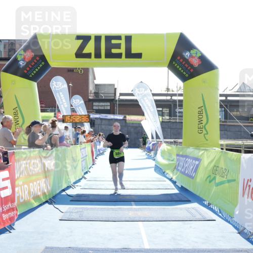 10.08.2025 - GEWOBA Citytriathlon Bremen H.Heesch http://msf.ph/oto/8554808 10.08.2025 15:52:40 Ziel 339, 380 meine-sportfotos.de
