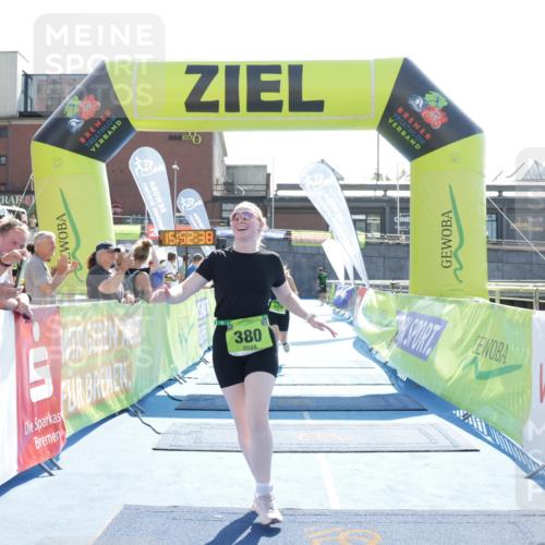 10.08.2025 - GEWOBA Citytriathlon Bremen H.Heesch http://msf.ph/oto/8554831 10.08.2025 15:52:42 Ziel 339, 380 meine-sportfotos.de
