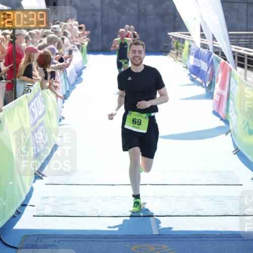 10.08.2025 - GEWOBA Citytriathlon Bremen H.Heesch http://msf.ph/oto/8554832 10.08.2025 15:20:43 Ziel 20, 47, 69, 76, 314 meine-sportfotos.de