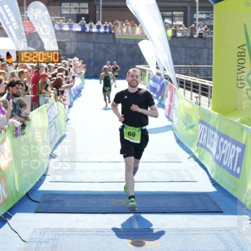 10.08.2025 - GEWOBA Citytriathlon Bremen H.Heesch http://msf.ph/oto/8554838 10.08.2025 15:20:44 Ziel 20, 47, 69, 314, 353 meine-sportfotos.de