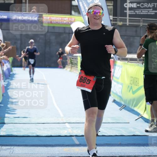 10.08.2025 - GEWOBA Citytriathlon Bremen H.Heesch http://msf.ph/oto/8554858 10.08.2025 14:12:50 Ziel 675, 685, 822, 1037 meine-sportfotos.de