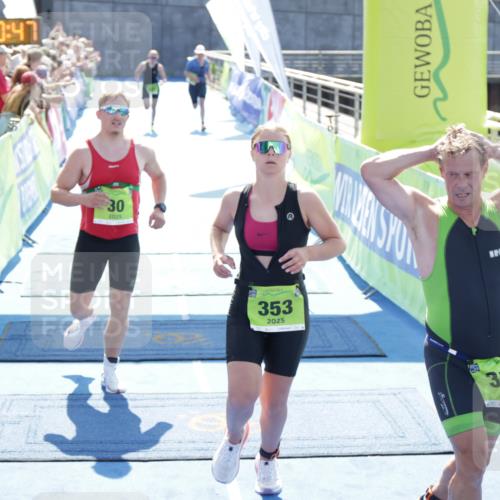 10.08.2025 - GEWOBA Citytriathlon Bremen H.Heesch http://msf.ph/oto/8554873 10.08.2025 15:20:51 Ziel 30, 69, 314, 353, 423, 436 meine-sportfotos.de