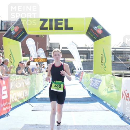 10.08.2025 - GEWOBA Citytriathlon Bremen H.Heesch http://msf.ph/oto/8554878 10.08.2025 15:52:45 Ziel 339, 380 meine-sportfotos.de