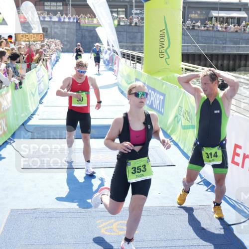 10.08.2025 - GEWOBA Citytriathlon Bremen H.Heesch http://msf.ph/oto/8554879 10.08.2025 15:20:52 Ziel 30, 314, 353, 423, 436 meine-sportfotos.de