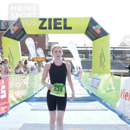10.08.2025 - GEWOBA Citytriathlon Bremen H.Heesch http://msf.ph/oto/8554893 10.08.2025 15:52:46 Ziel 339, 380 meine-sportfotos.de