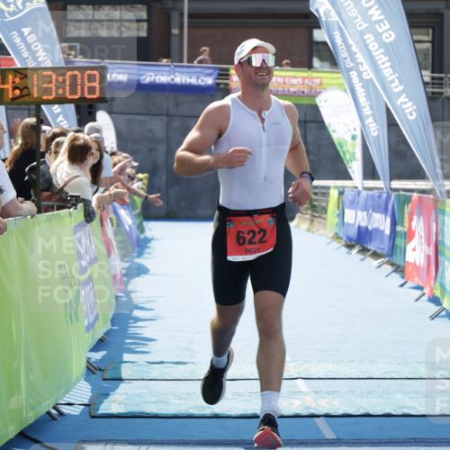 10.08.2025 - GEWOBA Citytriathlon Bremen H.Heesch http://msf.ph/oto/8554895 10.08.2025 14:13:12 Ziel 622 meine-sportfotos.de