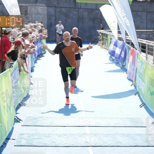 10.08.2025 - GEWOBA Citytriathlon Bremen H.Heesch http://msf.ph/oto/8554907 10.08.2025 15:21:08 Ziel 198, 272 meine-sportfotos.de