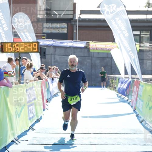 10.08.2025 - GEWOBA Citytriathlon Bremen H.Heesch http://msf.ph/oto/8554922 10.08.2025 15:52:53 Ziel 319 meine-sportfotos.de