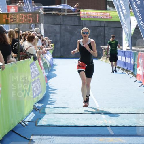 10.08.2025 - GEWOBA Citytriathlon Bremen H.Heesch http://msf.ph/oto/8554923 10.08.2025 14:13:55 Ziel 891, 966 meine-sportfotos.de