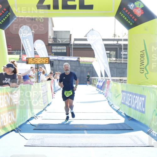 10.08.2025 - GEWOBA Citytriathlon Bremen H.Heesch http://msf.ph/oto/8554941 10.08.2025 15:52:53 Ziel 319 meine-sportfotos.de