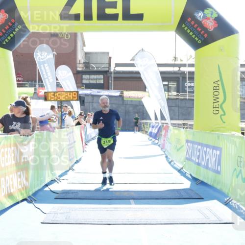 10.08.2025 - GEWOBA Citytriathlon Bremen H.Heesch http://msf.ph/oto/8554945 10.08.2025 15:52:53 Ziel 319 meine-sportfotos.de