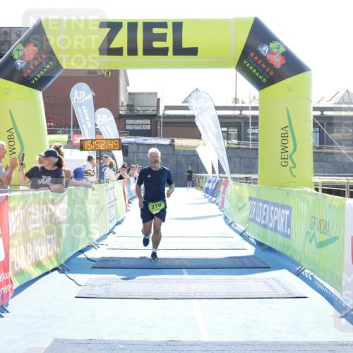 10.08.2025 - GEWOBA Citytriathlon Bremen H.Heesch http://msf.ph/oto/8554957 10.08.2025 15:52:53 Ziel 319 meine-sportfotos.de
