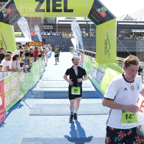 10.08.2025 - GEWOBA Citytriathlon Bremen H.Heesch http://msf.ph/oto/8554980 10.08.2025 15:21:20 Ziel 58, 90, 147, 242 meine-sportfotos.de