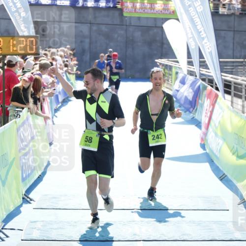 10.08.2025 - GEWOBA Citytriathlon Bremen H.Heesch http://msf.ph/oto/8554987 10.08.2025 15:21:24 Ziel 58, 90, 147, 242, 289 meine-sportfotos.de