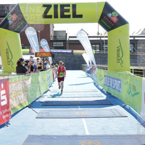10.08.2025 - GEWOBA Citytriathlon Bremen H.Heesch http://msf.ph/oto/8554992 10.08.2025 15:54:39 Ziel 522 meine-sportfotos.de