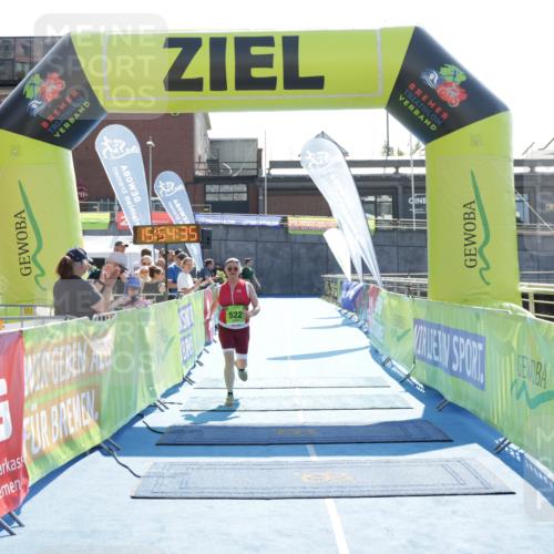 10.08.2025 - GEWOBA Citytriathlon Bremen H.Heesch http://msf.ph/oto/8555007 10.08.2025 15:54:39 Ziel 522 meine-sportfotos.de