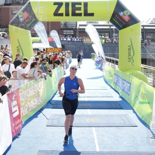 10.08.2025 - GEWOBA Citytriathlon Bremen H.Heesch http://msf.ph/oto/8555030 10.08.2025 15:21:33 Ziel 289, 484 meine-sportfotos.de