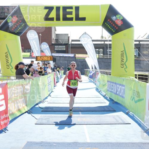10.08.2025 - GEWOBA Citytriathlon Bremen H.Heesch http://msf.ph/oto/8555041 10.08.2025 15:54:40 Ziel 522 meine-sportfotos.de