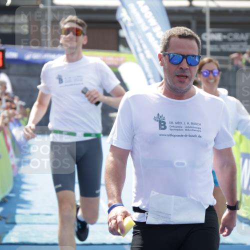 10.08.2025 - GEWOBA Citytriathlon Bremen H.Heesch http://msf.ph/oto/8555068 10.08.2025 14:15:04 Ziel 604, 642, 1029 meine-sportfotos.de