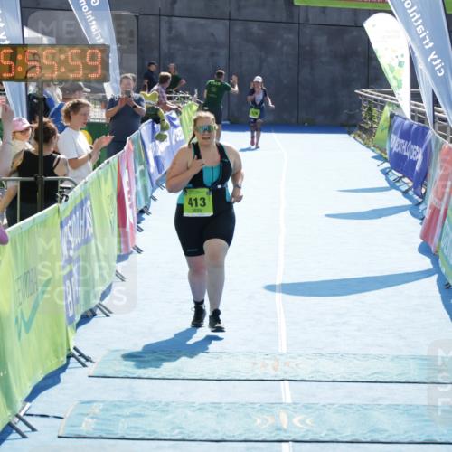 10.08.2025 - GEWOBA Citytriathlon Bremen H.Heesch http://msf.ph/oto/8555091 10.08.2025 15:56:03 Ziel 413 meine-sportfotos.de