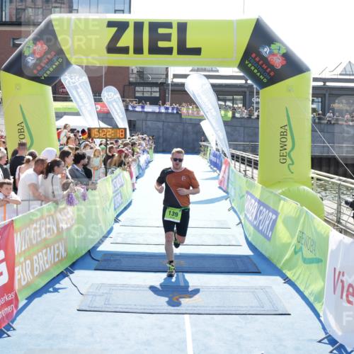10.08.2025 - GEWOBA Citytriathlon Bremen H.Heesch http://msf.ph/oto/8555128 10.08.2025 15:22:22 Ziel 139 meine-sportfotos.de