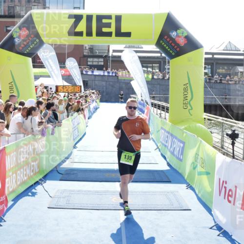 10.08.2025 - GEWOBA Citytriathlon Bremen H.Heesch http://msf.ph/oto/8555134 10.08.2025 15:22:22 Ziel 139 meine-sportfotos.de