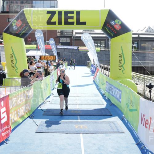 10.08.2025 - GEWOBA Citytriathlon Bremen H.Heesch http://msf.ph/oto/8555151 10.08.2025 15:56:05 Ziel 413 meine-sportfotos.de