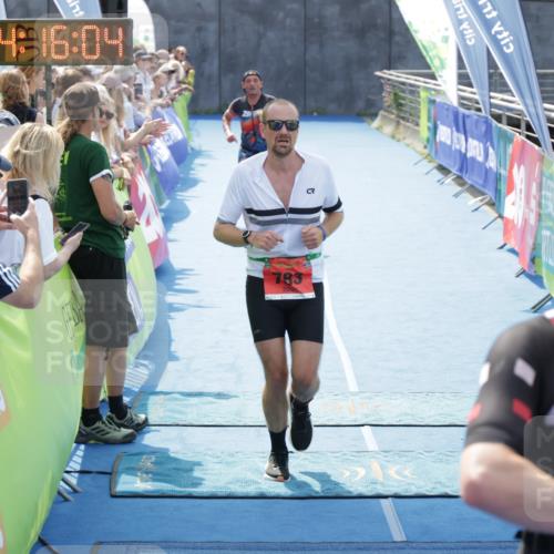 10.08.2025 - GEWOBA Citytriathlon Bremen H.Heesch http://msf.ph/oto/8555169 10.08.2025 14:16:07 Ziel 555, 699, 783, 820, 888 meine-sportfotos.de
