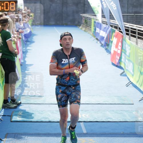 10.08.2025 - GEWOBA Citytriathlon Bremen H.Heesch http://msf.ph/oto/8555183 10.08.2025 14:16:11 Ziel 555, 783, 820, 888 meine-sportfotos.de