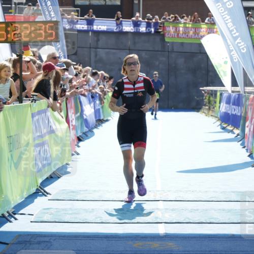 10.08.2025 - GEWOBA Citytriathlon Bremen H.Heesch http://msf.ph/oto/8555190 10.08.2025 15:22:39 Ziel 52, 124, 462, 480 meine-sportfotos.de