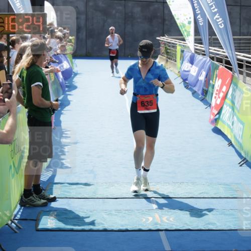 10.08.2025 - GEWOBA Citytriathlon Bremen H.Heesch http://msf.ph/oto/8555194 10.08.2025 14:16:27 Ziel 635 meine-sportfotos.de