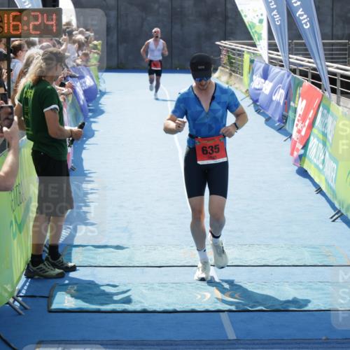 10.08.2025 - GEWOBA Citytriathlon Bremen H.Heesch http://msf.ph/oto/8555196 10.08.2025 14:16:27 Ziel 635 meine-sportfotos.de