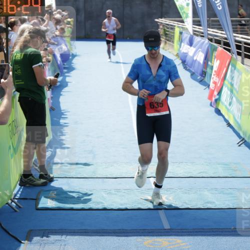 10.08.2025 - GEWOBA Citytriathlon Bremen H.Heesch http://msf.ph/oto/8555199 10.08.2025 14:16:28 Ziel 635 meine-sportfotos.de