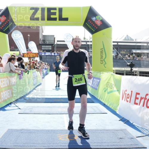 10.08.2025 - GEWOBA Citytriathlon Bremen H.Heesch http://msf.ph/oto/8555249 10.08.2025 15:22:47 Ziel 52, 213, 246, 480 meine-sportfotos.de