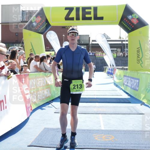10.08.2025 - GEWOBA Citytriathlon Bremen H.Heesch http://msf.ph/oto/8555262 10.08.2025 15:22:51 Ziel 108, 213, 246 meine-sportfotos.de