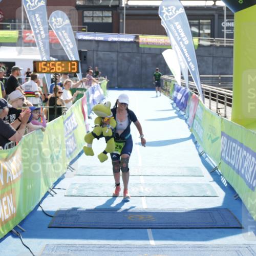 10.08.2025 - GEWOBA Citytriathlon Bremen H.Heesch http://msf.ph/oto/8555275 10.08.2025 15:56:17 Ziel 529 meine-sportfotos.de