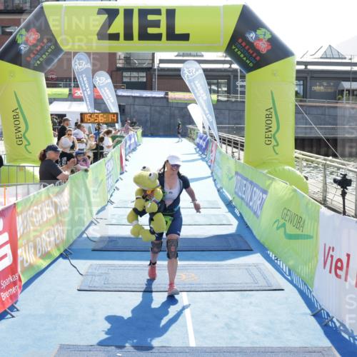 10.08.2025 - GEWOBA Citytriathlon Bremen H.Heesch http://msf.ph/oto/8555312 10.08.2025 15:56:18 Ziel 529 meine-sportfotos.de