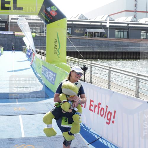 10.08.2025 - GEWOBA Citytriathlon Bremen H.Heesch http://msf.ph/oto/8555330 10.08.2025 15:56:21 Ziel 529 meine-sportfotos.de