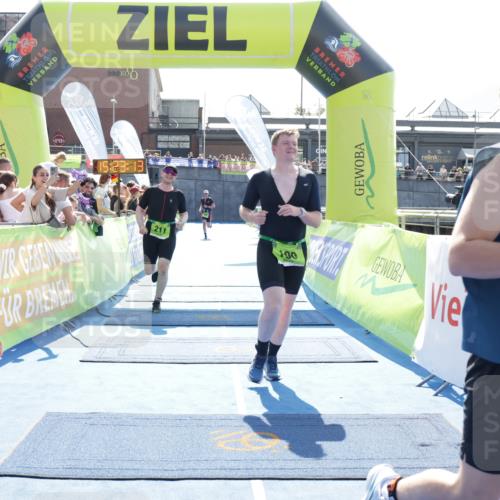 10.08.2025 - GEWOBA Citytriathlon Bremen H.Heesch http://msf.ph/oto/8555347 10.08.2025 15:23:17 Ziel 24, 100, 162, 211 meine-sportfotos.de