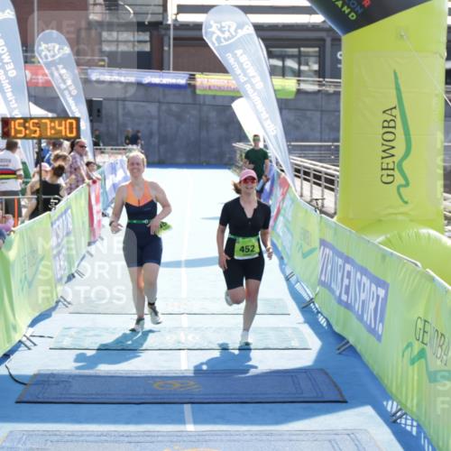 10.08.2025 - GEWOBA Citytriathlon Bremen H.Heesch http://msf.ph/oto/8555390 10.08.2025 15:57:44 Ziel 452, 454 meine-sportfotos.de