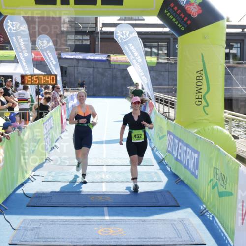 10.08.2025 - GEWOBA Citytriathlon Bremen H.Heesch http://msf.ph/oto/8555400 10.08.2025 15:57:44 Ziel 452, 454 meine-sportfotos.de