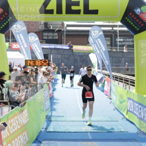 10.08.2025 - GEWOBA Citytriathlon Bremen H.Heesch http://msf.ph/oto/8555499 10.08.2025 14:18:55 Ziel 607 meine-sportfotos.de