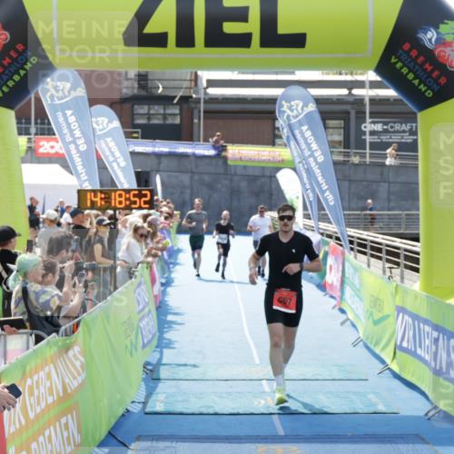 10.08.2025 - GEWOBA Citytriathlon Bremen H.Heesch http://msf.ph/oto/8555502 10.08.2025 14:18:56 Ziel 607, 1016 meine-sportfotos.de
