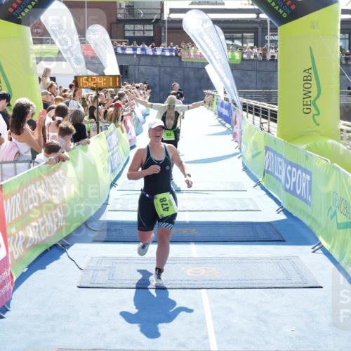 10.08.2025 - GEWOBA Citytriathlon Bremen H.Heesch http://msf.ph/oto/8555504 10.08.2025 15:24:15 Ziel 18, 84, 152, 478 meine-sportfotos.de