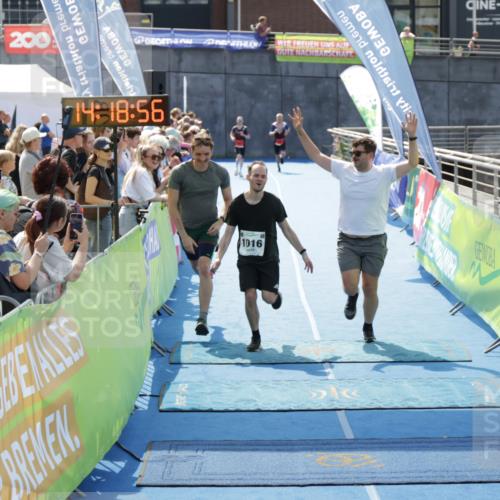 10.08.2025 - GEWOBA Citytriathlon Bremen H.Heesch http://msf.ph/oto/8555510 10.08.2025 14:18:59 Ziel 607, 1016 meine-sportfotos.de