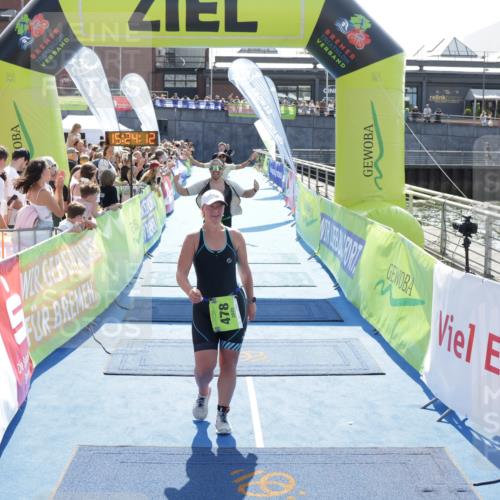 10.08.2025 - GEWOBA Citytriathlon Bremen H.Heesch http://msf.ph/oto/8555514 10.08.2025 15:24:16 Ziel 18, 84, 152, 478 meine-sportfotos.de